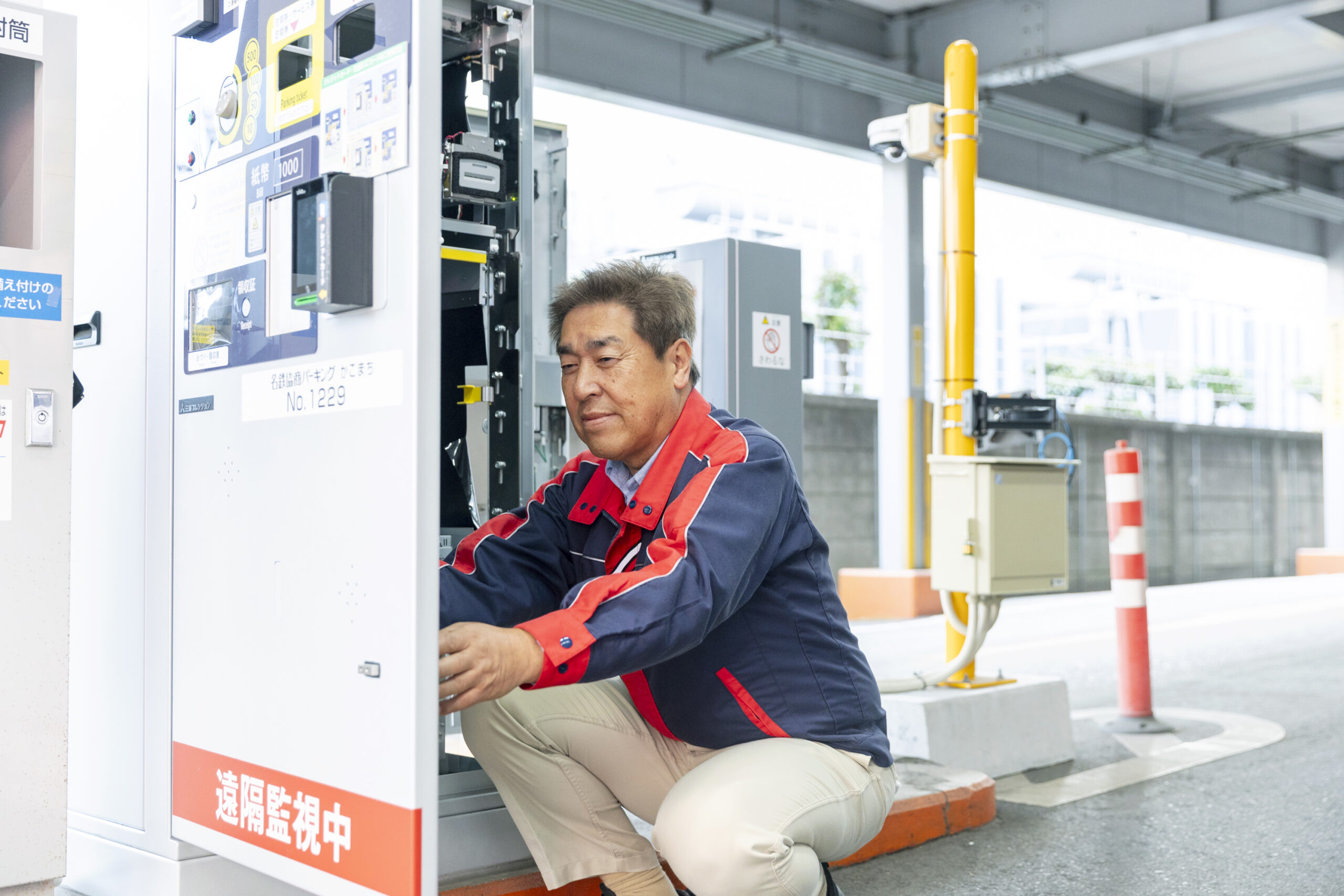 駐車場の集金スタッフ（大阪）